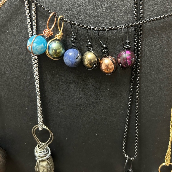 ARTISAN HANDCRAFTED jewelry for 2025💋WHOLE NEW YEAR WHOLE NEW START - Picture 3 of 16